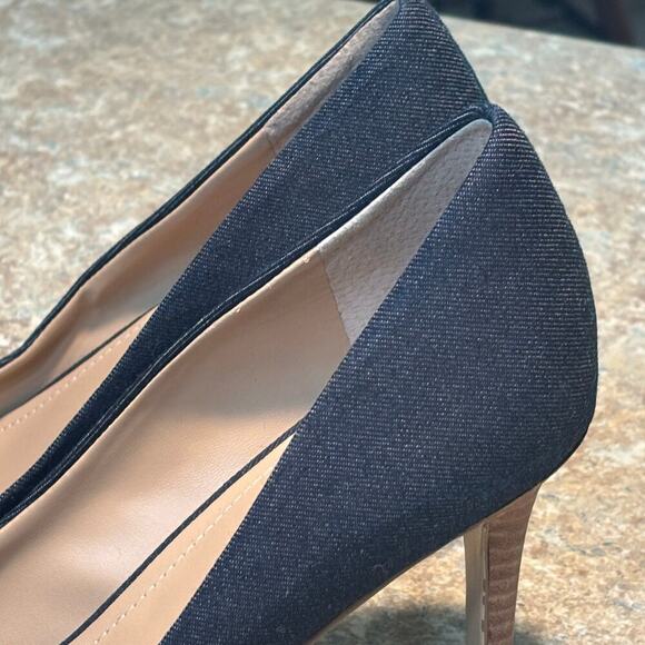 BCBG Generation Levonne Dark Blue Denim Pointed Toe Leather Sole Heels Size 10 - Picture 9 of 9